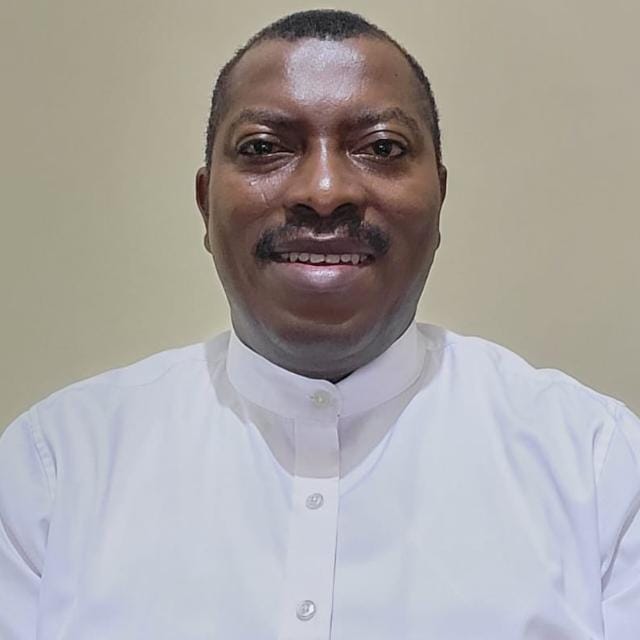 Dr Festus Olawale Dare
